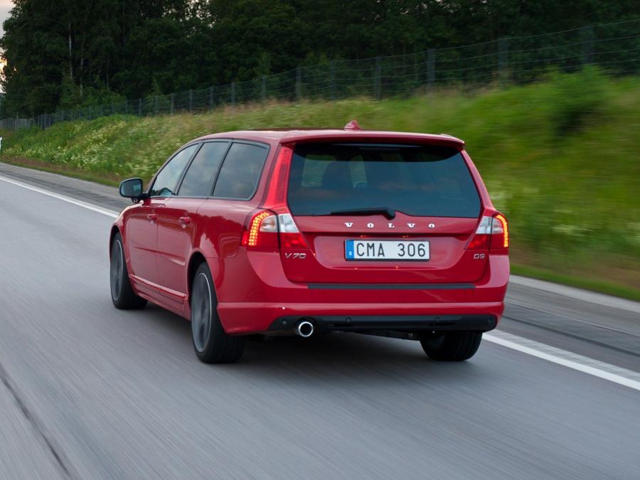  Volvo V70 R-Design 2011 года  (фото 8 из 23)